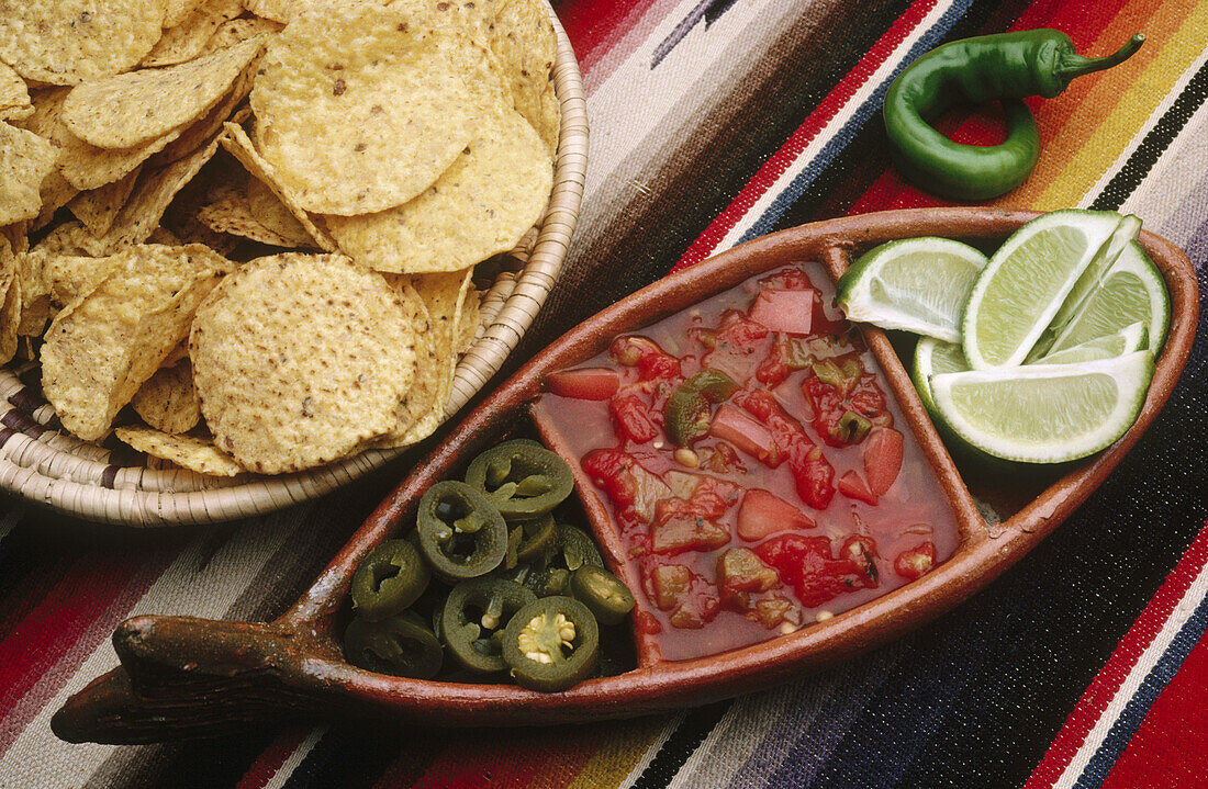 Salsa and chips