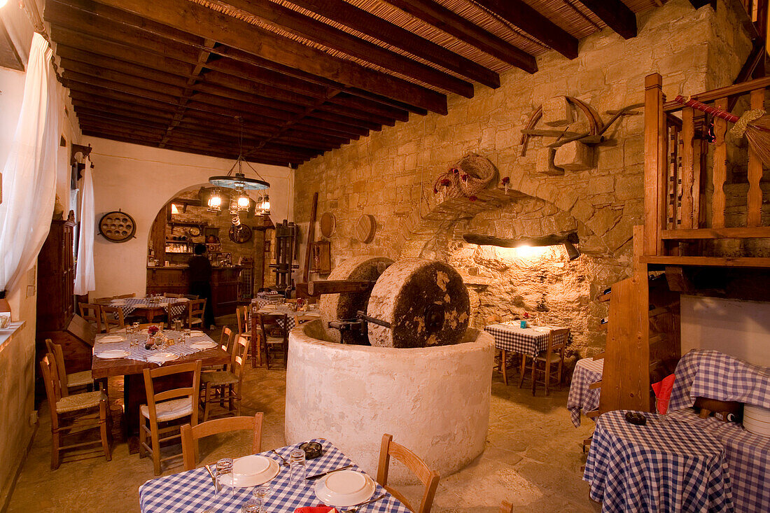 Restaurant Sokrates in Dorf Tochni, Alte Mühle, bei Larnaka, Südzypern, Zypern