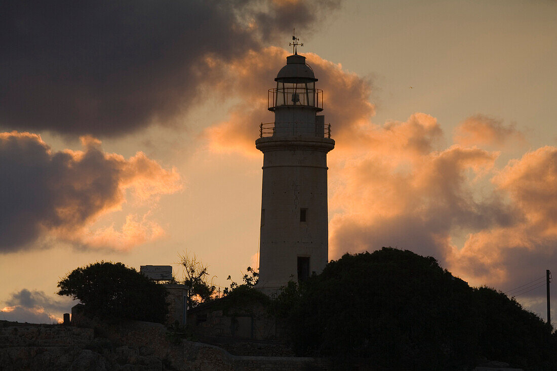 Leuchturm bei Sonnenuntergang, Pafos, Archaeologischer Park, Südzypern, Zypern
