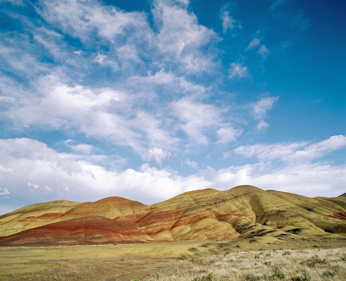 Painted Hills. John Day Fossil Beds National Monument. Oregon. USA