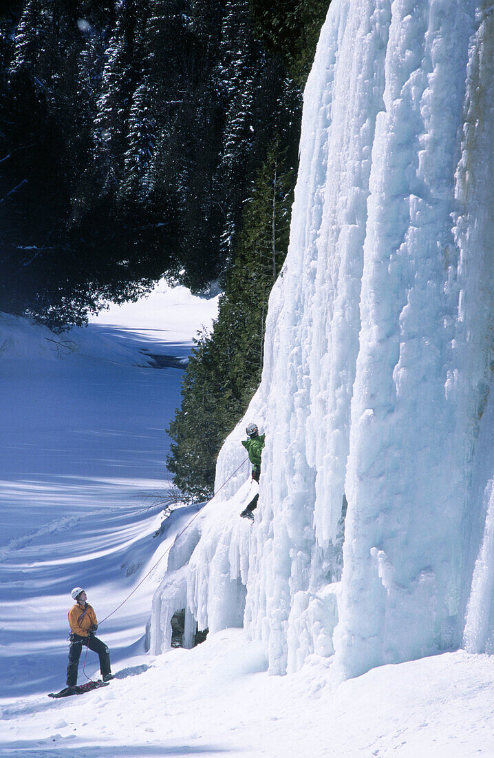 Ice Climbing - Pont Rouge, Quebec