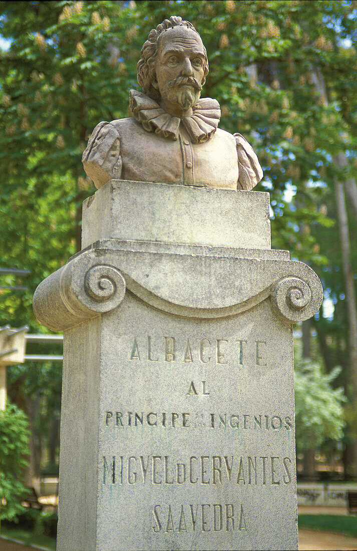 Cervantes monument in Parque de Abelardo Sanchez. Albacete. Castilla la Mancha. Spain.