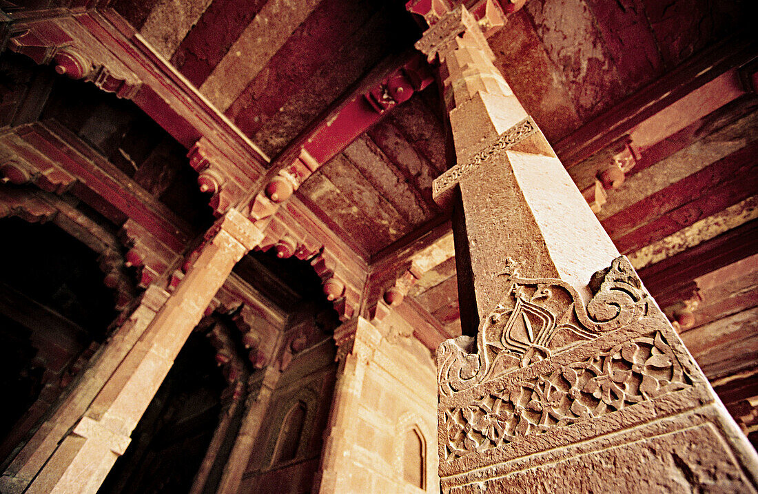 Säule. Jami Majid Moschee. Fatehpur Sikri. Uttar Pradesh. Indien