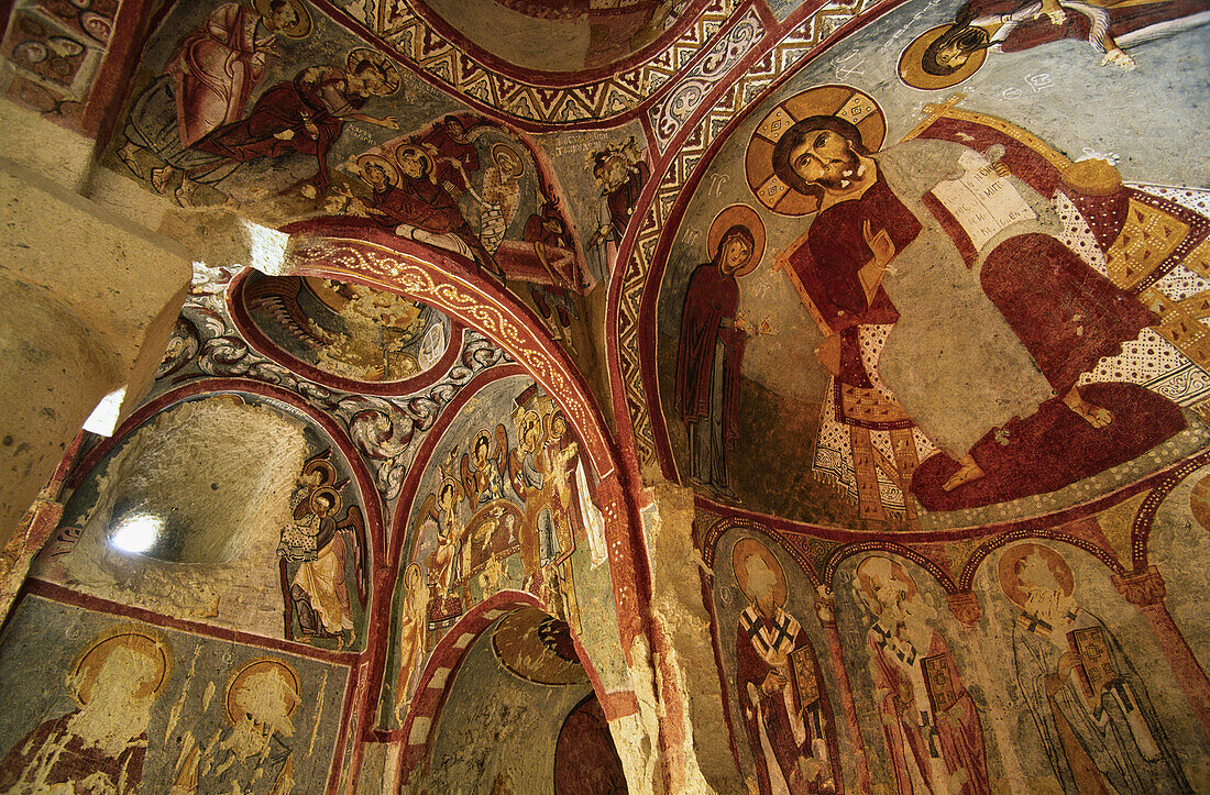 Fresken in der Çarikli kilise (Kirche der Sandalen) im Freilichtmuseum Goreme. Kappadokien, Türkei