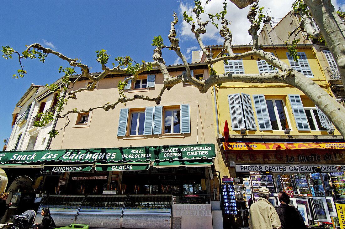 Windows and storefronts. Cassis. Riviera. France