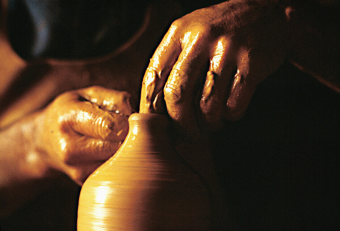 Potter. Segovia. Spain