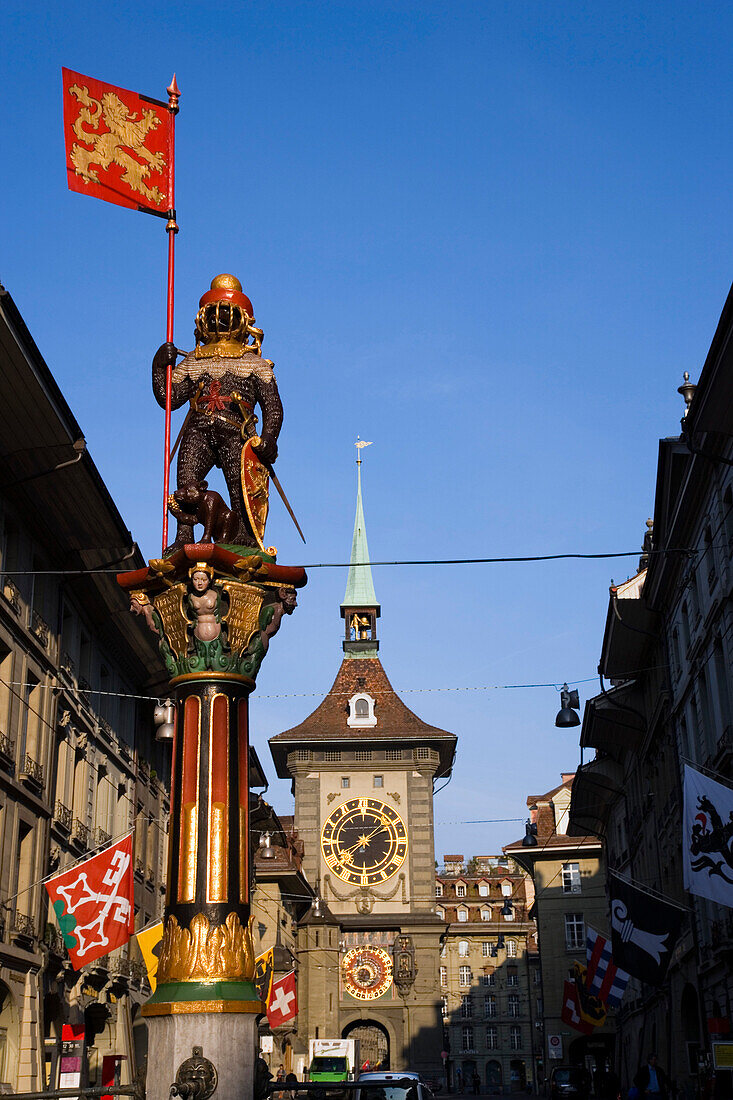 Zaehringer Fountain and Zytglogge Tower, Kramgasse, Old City of Berne, Berne, Switzerland