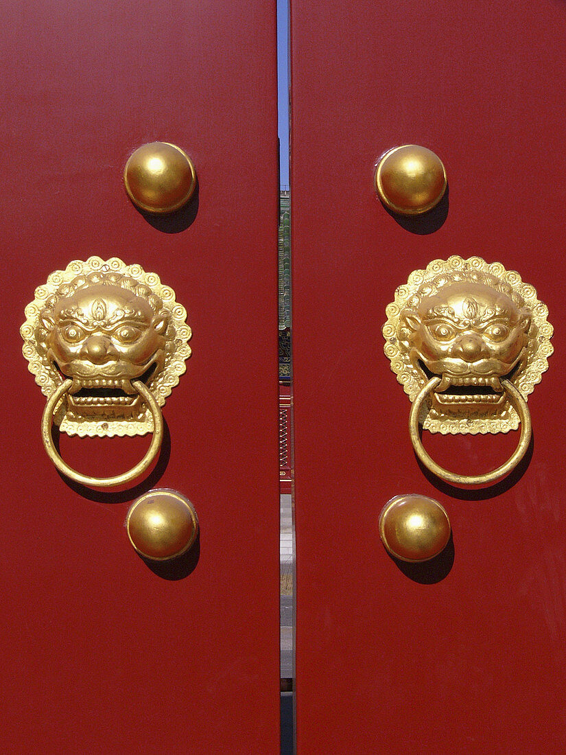 Red door. Beijing, China