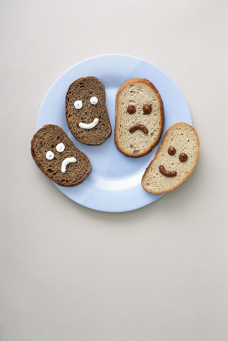  Aliment, Aliments, Amusing, Bread, Bread slice, Bread Slices, Close up, Close-up, Closeup, Color, Colour, Concept, Concepts, Difference, Dish, Dishes, Face, Faces, Food, Four, Funny, Grin, Grinning, Happiness, Happy, Headshot, Headshots, Humor, Humorous,