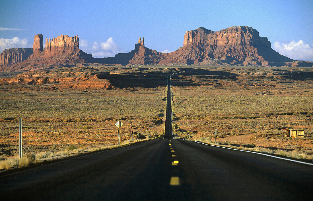 Monument Valley. Arizona-Utah, USA