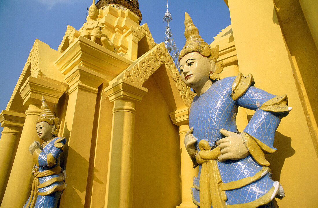 Shwedagon Pagoda. Yangoon. Myanmar.