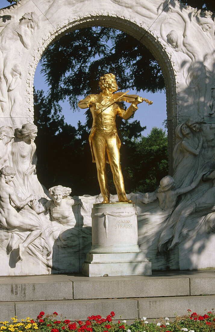J. Strauss Monument. Vienna. Austria