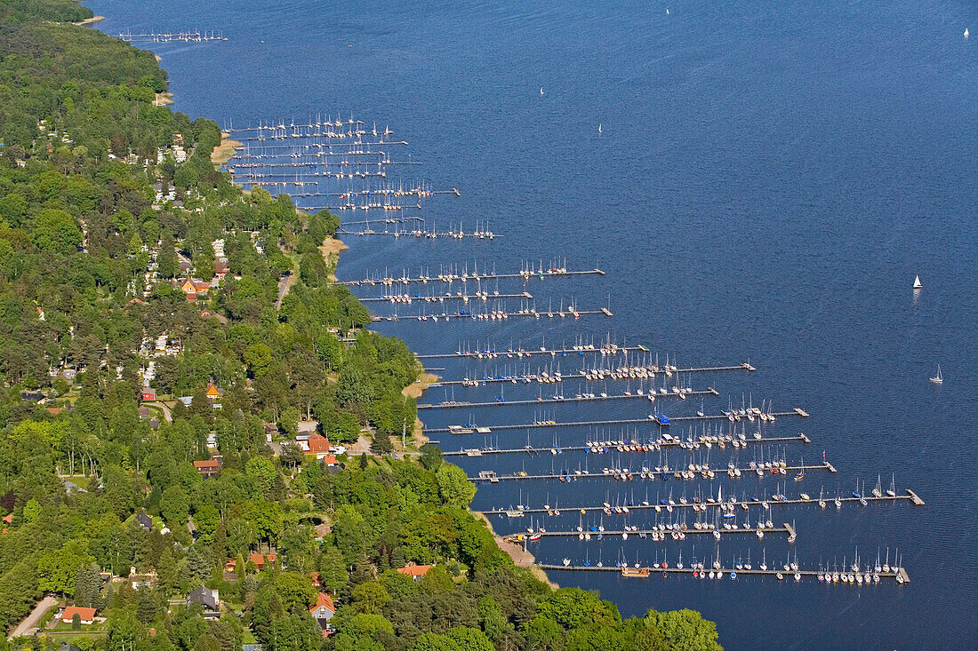 Aerial shot of jetties at Steinhude Lake, Mardorf, Lower Saxony, Germany