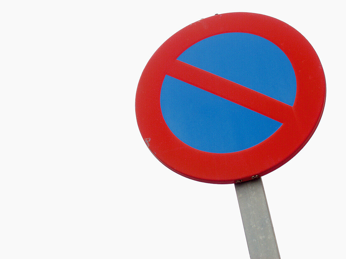 Blue, Close up, Close-up, Closeup, Color, Colour, Concept, Concepts, Daytime, Exterior, Forbidden, Horizontal, Negative, Negative concept, No Parking, One, Outdoor, Outdoors, Outside, Prohibited, Prohibition, Red, Road sign, Road Signs, Round, Street, Str