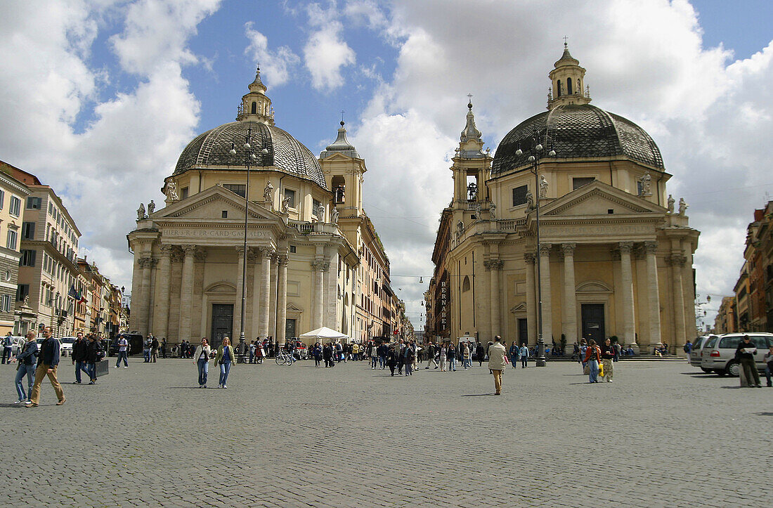 Piazza del Popolo with the twin churches of Santa Maria dei Miracoli and Santa Maria in Montesanto, built in the 17th century by Bernini. Rome. Italy