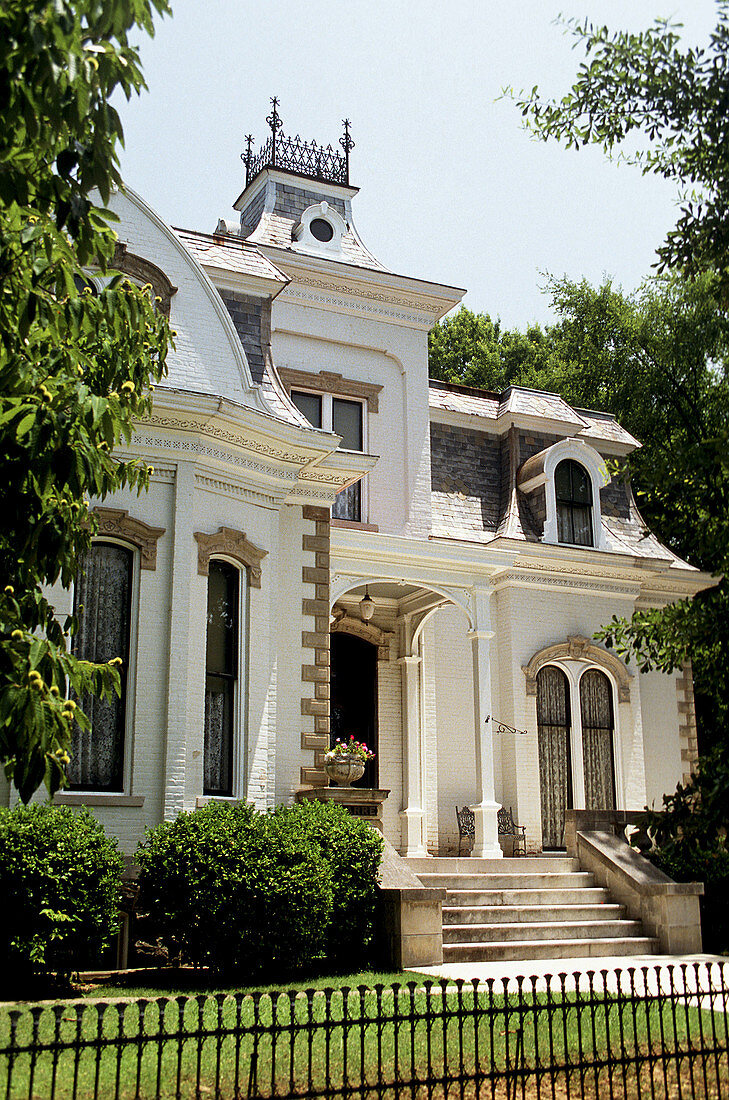 Historic homes in Quapaw quarter, Little Rock. Arkansas, USA