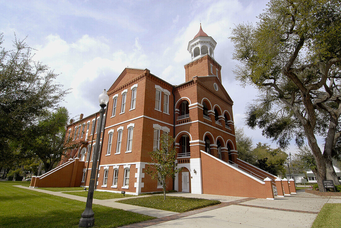 Osceola Country. Historic Courthouse. Kissimmee. Florida. USA.