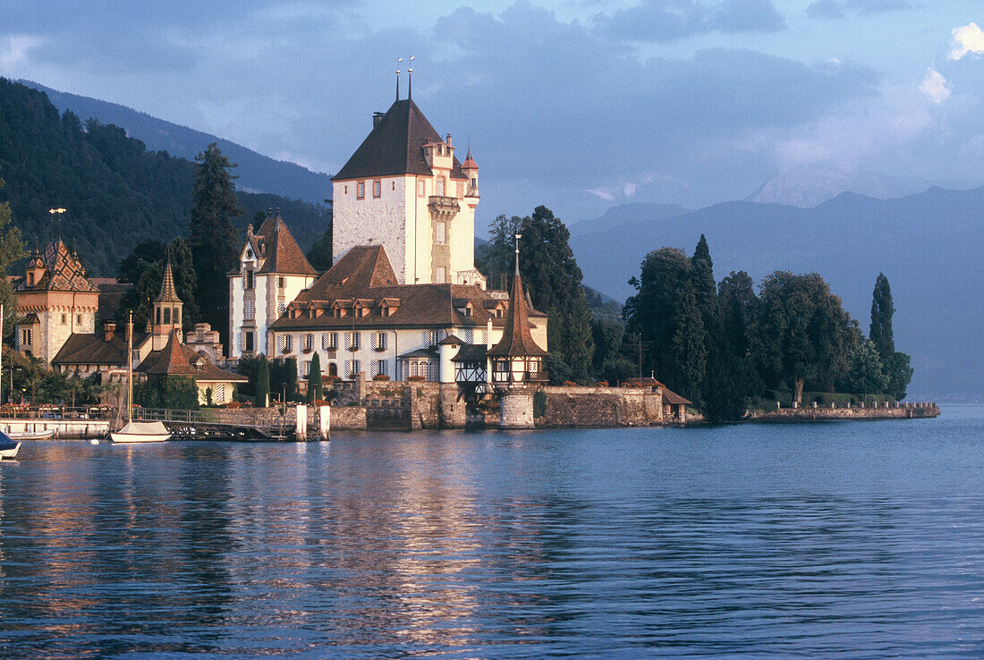 Castle Hunegg, Lake Thun, Hilterfingen, Bernese Oberland, Switzerland