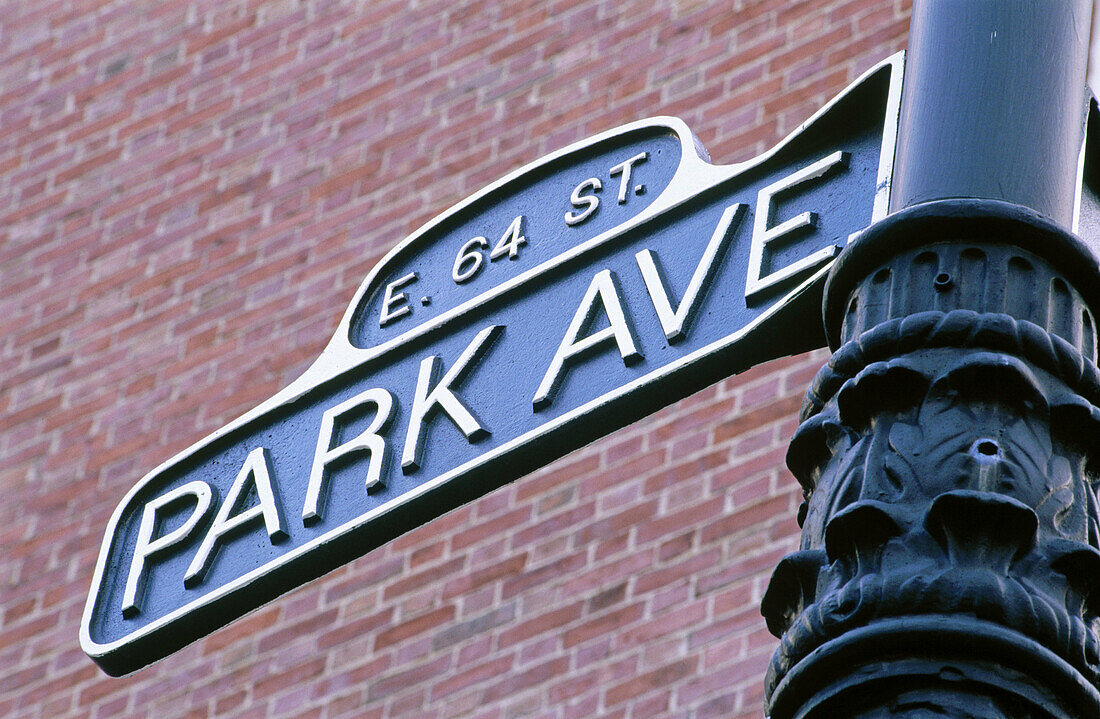 Park Avenue sign. New York City, USA
