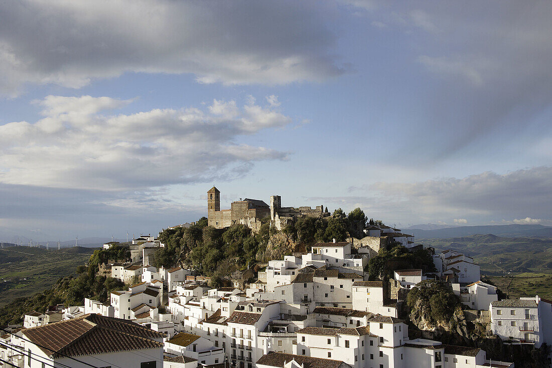 Andalucia, Andalusia, Casares, Cloudy, Color, Colour, Daytime, Europe, Exterior, Hill, Hills, House, Houses, Housing, Malaga province, Outdoor, Outdoors, Outside, Overcast, Skies, Sky, Skyline, Skylines, Spain, Town, Towns, Travel, Travels, White, World l