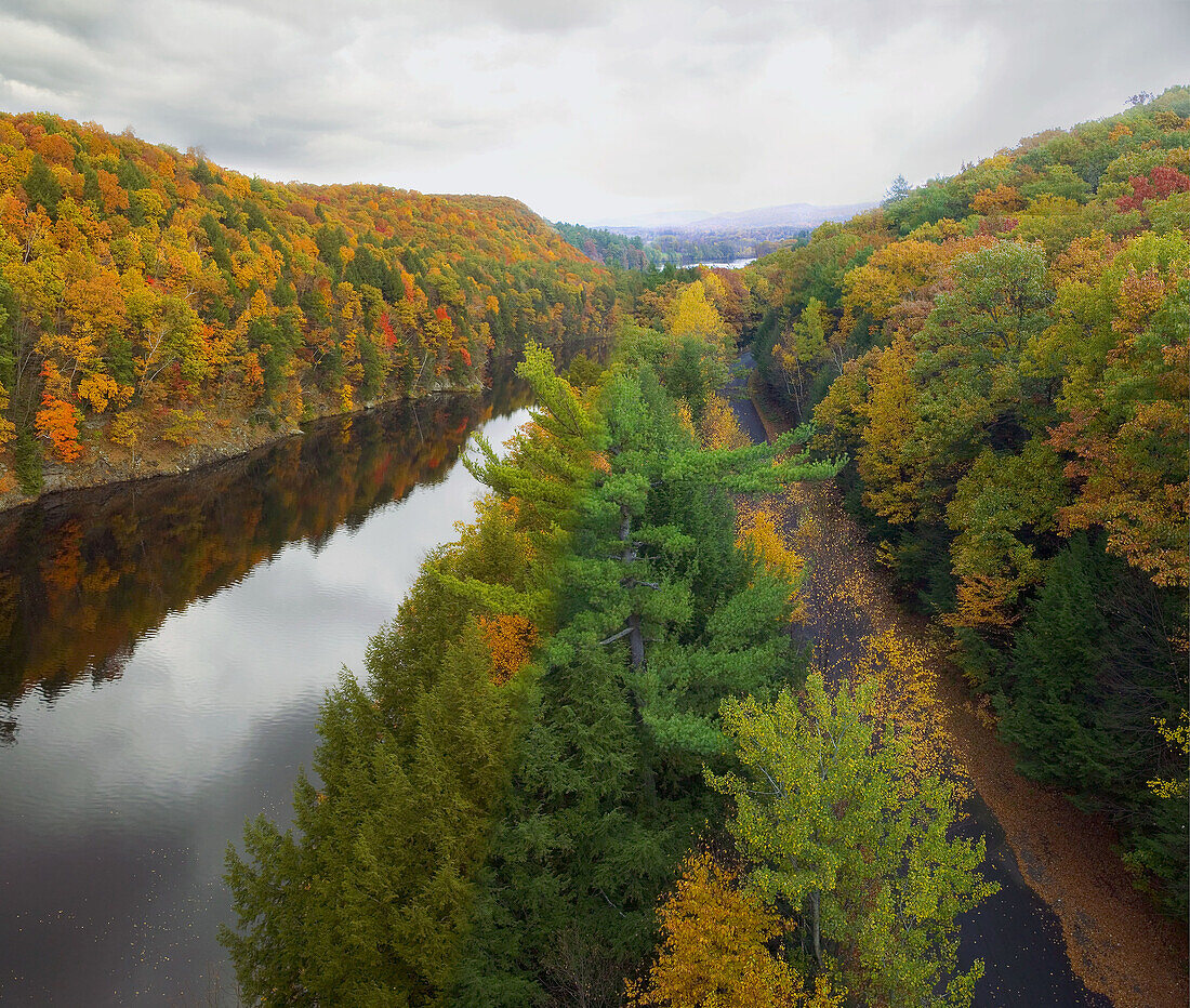 A view of the Autumn landscape on the Connecticut River in Western Massachusetts