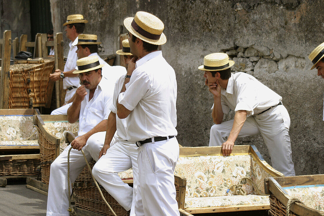 Sledge drivers. Carreiras de Monte. Monte. Funchal. Madeira. Portugal.