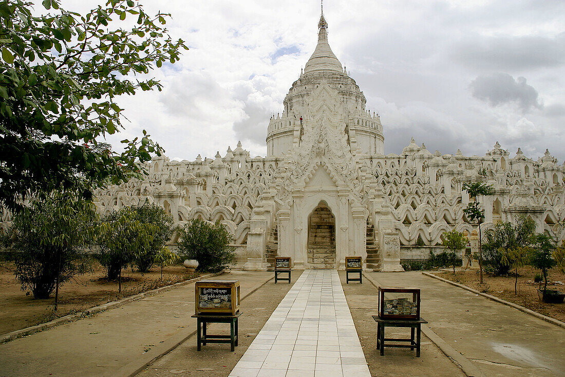 Hsinbyume Pagoda. Mingun. Mandalay Division. Myanmar (Burma).