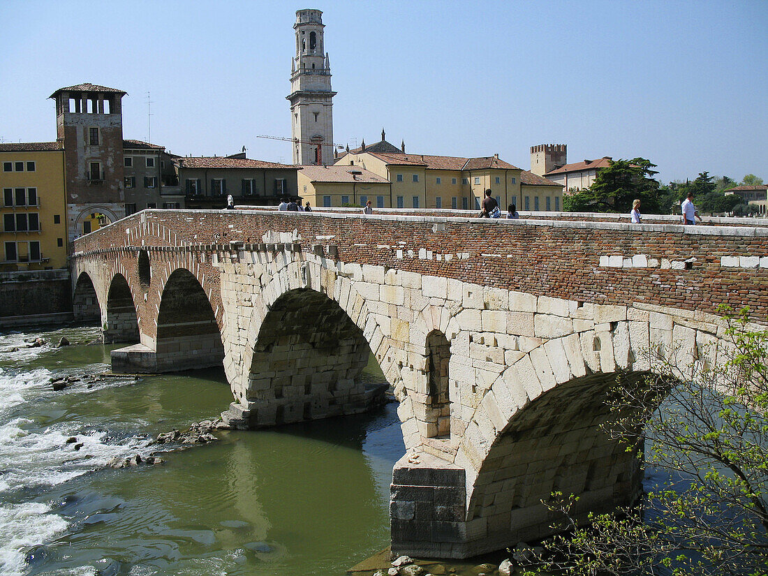 Fiume Adigio and Ponte Pietra over Adige River. Verona. Veneto. Italy.