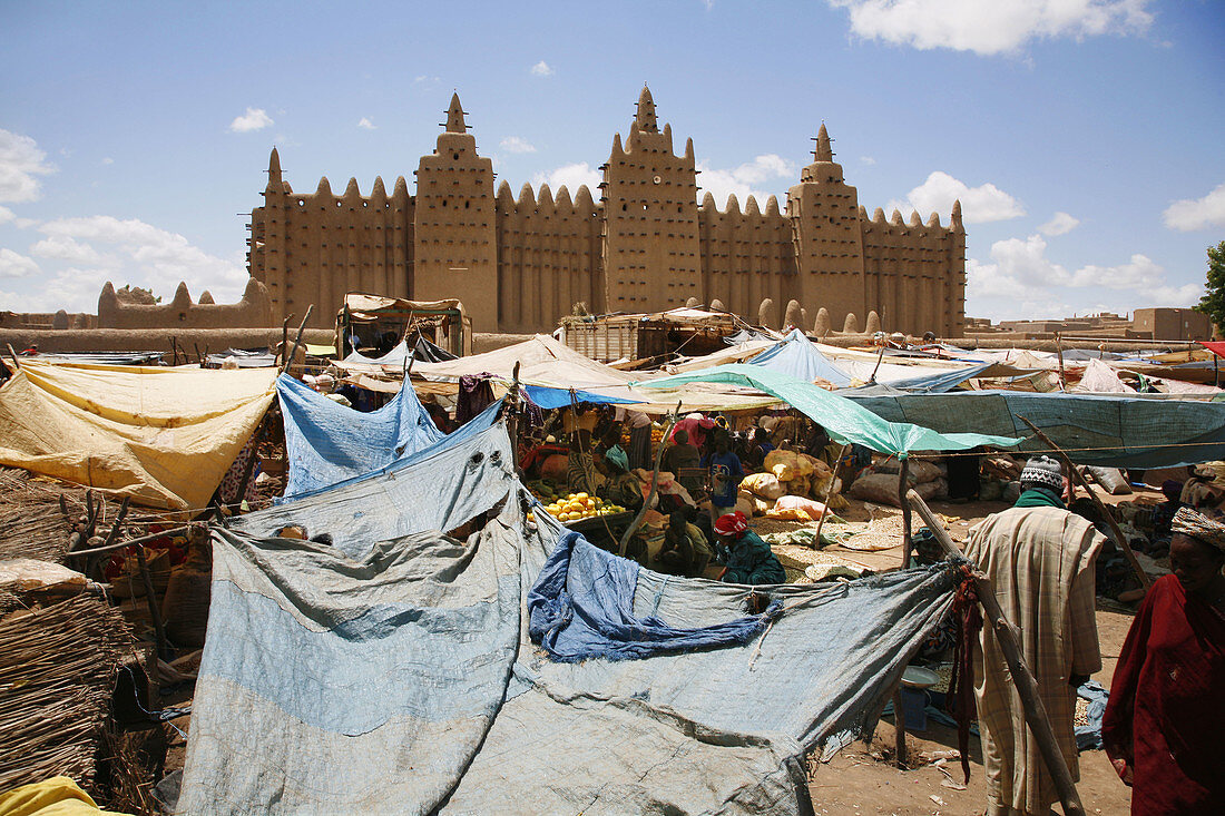 Great Mosque and market, Djenné. Mali