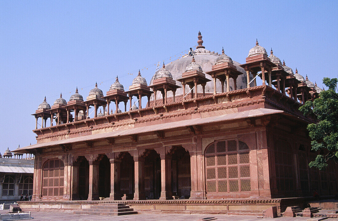 Tomb of Islam Khan, inside Jama Masjid mosque complex. Fatehpur Sikri. Uttar Pradesh. India.