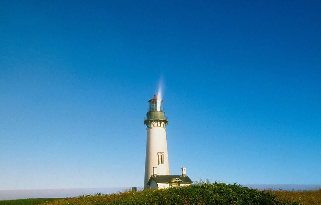 Fog, Yaquina Head lighthouse. Oregon coast, USA