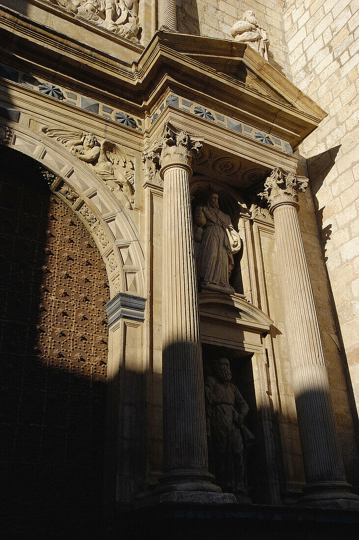 Detail of door, St. Michaels Church in Daroca. Zaragoza province, Aragón. Spain