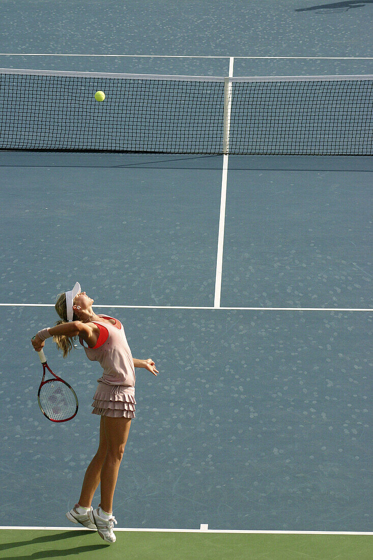 Perfect tennis serve technique, Dubai, United Arab Emirates