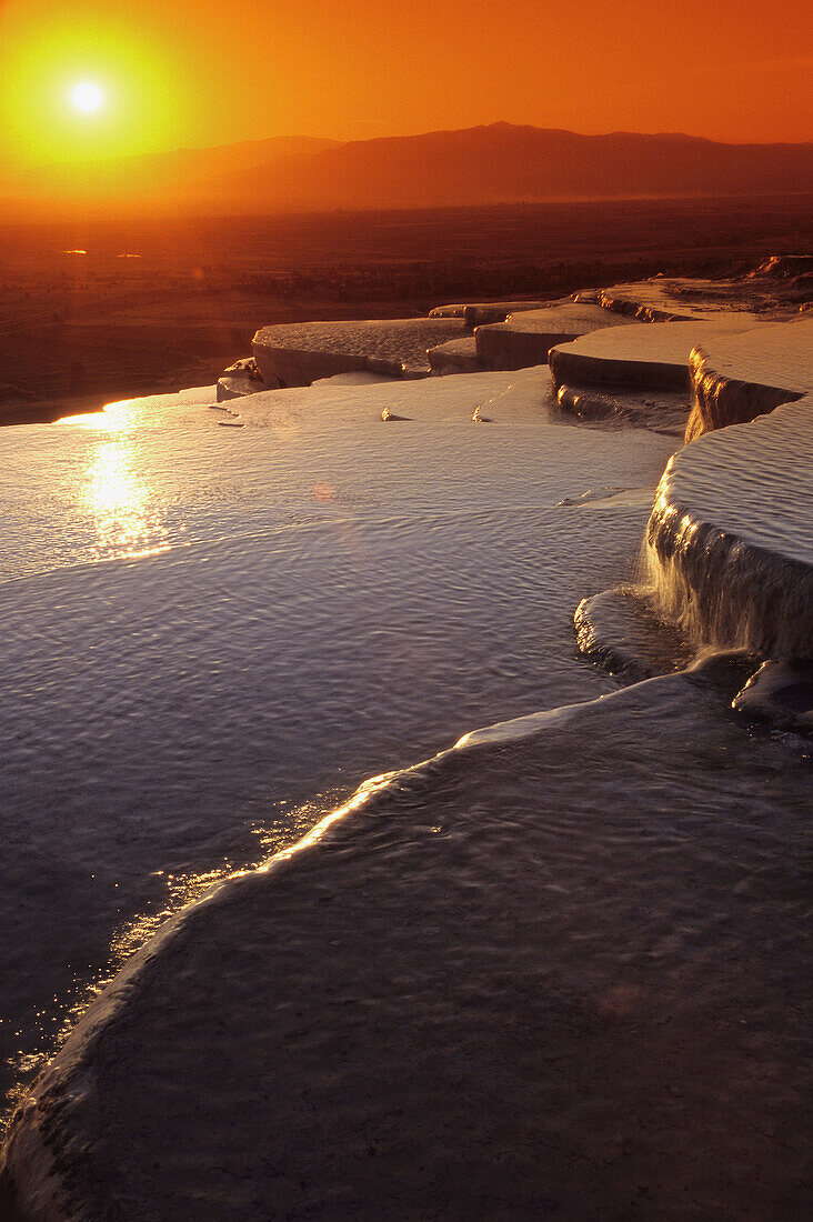 Mineral-bath, Calcium travertines, Turkish name: Cotton Castle, Sunset