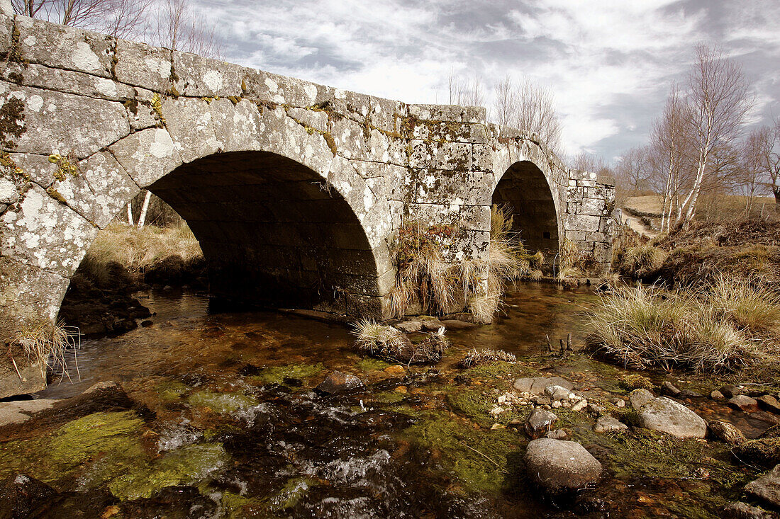 Roman bridge, Vilariñofrío. Orense province, Galicia, Spain