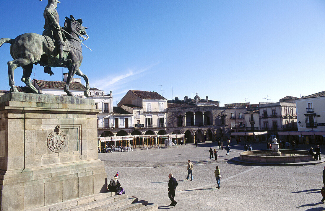Monument to Franciso Pizarro in the Main Square, Trujillo. Cáceres province, Spain
