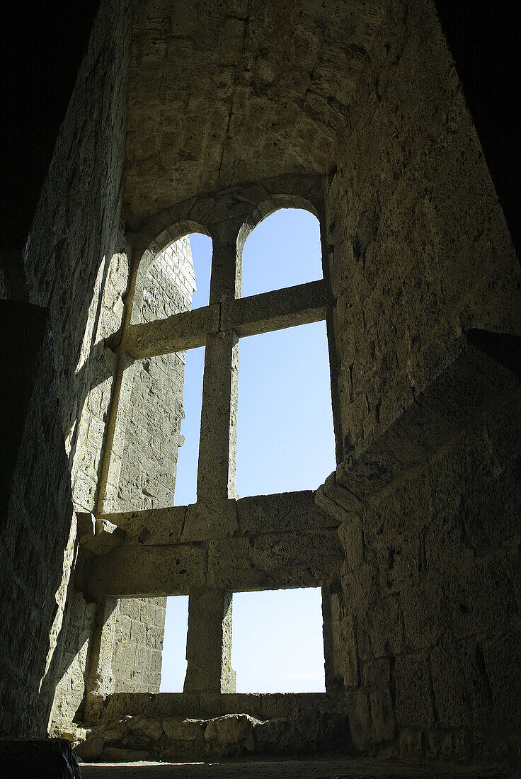 Cathar Castles: Quéribus. Corbières, Aude, France