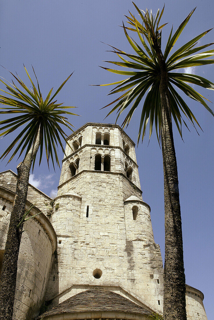 Church of Sant Pere de Galligants monastery, Girona. Catalonia, Spain