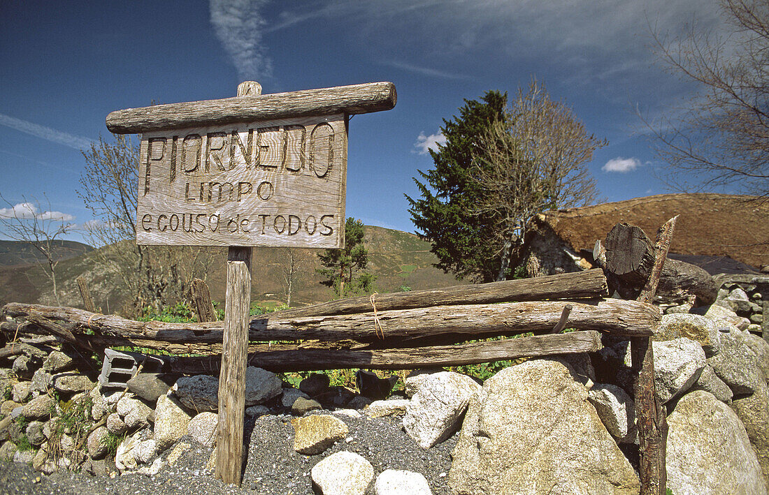 Wooden sign. Pueblo de Piornedo, Los Ancares, Lugo province, Galicia. Spain