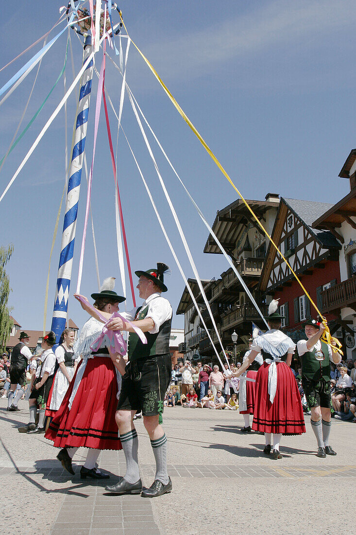 Bavarian Folk dancers, Bavarian Festival, Leavenworth, Washington, USA