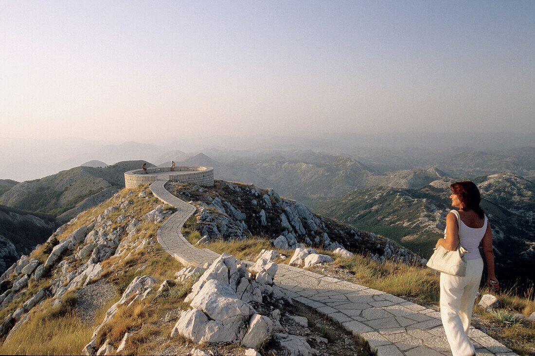 Aussichtspunkt im Lovcen Nationalpark bei Centinje, Montenegro