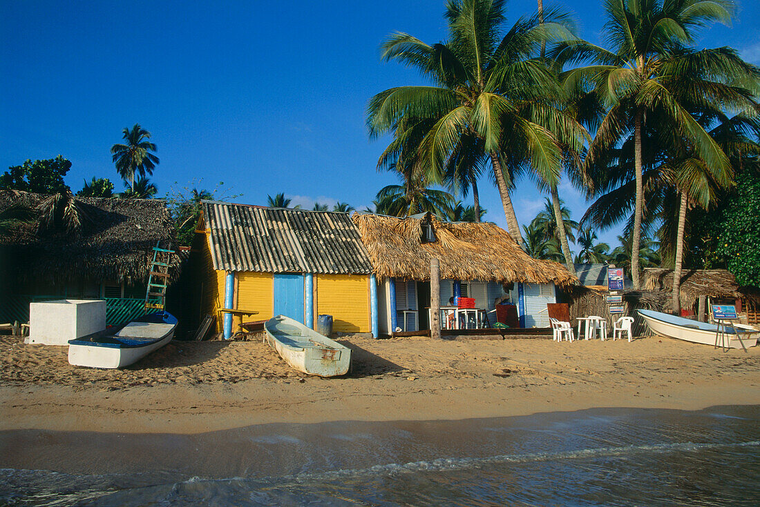 Hütten am Strand Pueblo de los Pescadores, Las Terrenas, Dominikanische Republik, Karibik