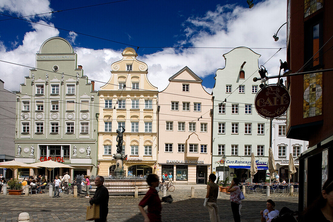 Moritzplatz, Marktplatz in der Altstadt von Augsburg, Augsburg, Bayern, Deutschland, Europa