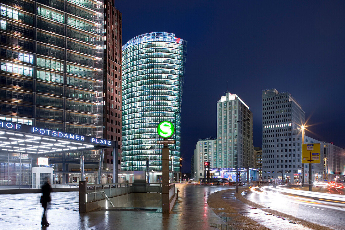 Potsdamer Platz von links nach rechts, Renzo Piano Tower, Hans Kollhoff Tower, Bahn Tower, Beisheim Center und Delbrueck Tower, Potsdamer Platz, Berlin Mitte, Berlin, Deutschland, Europa