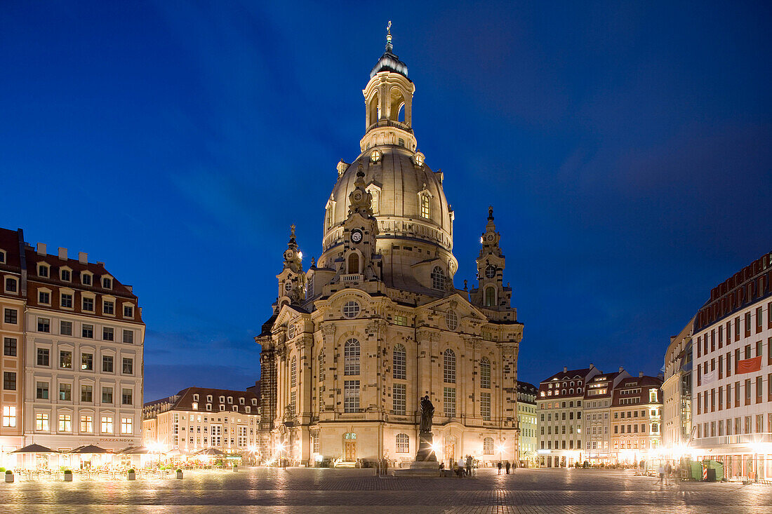Dresdner Frauenkirche (Church of Our Lady) at night, Dresden, Saxony, Germany