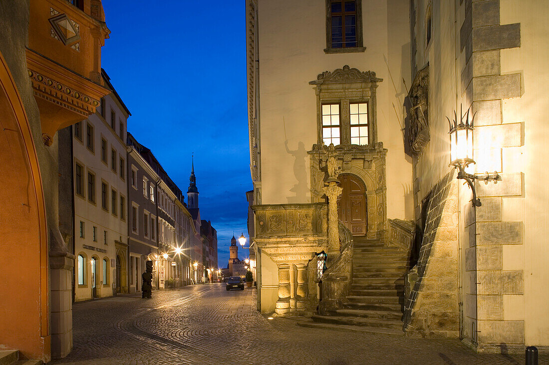 Justitia am Eingang zum Rathaus, Görlitz, Sachsen, Deutschland