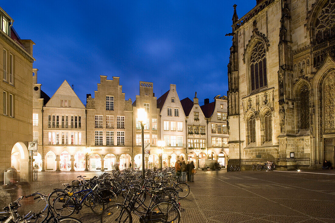 Gabled houses and St. Lambert's church at Prinzipalmarkt, Muenster, North Rhine-Westphalia, Germany