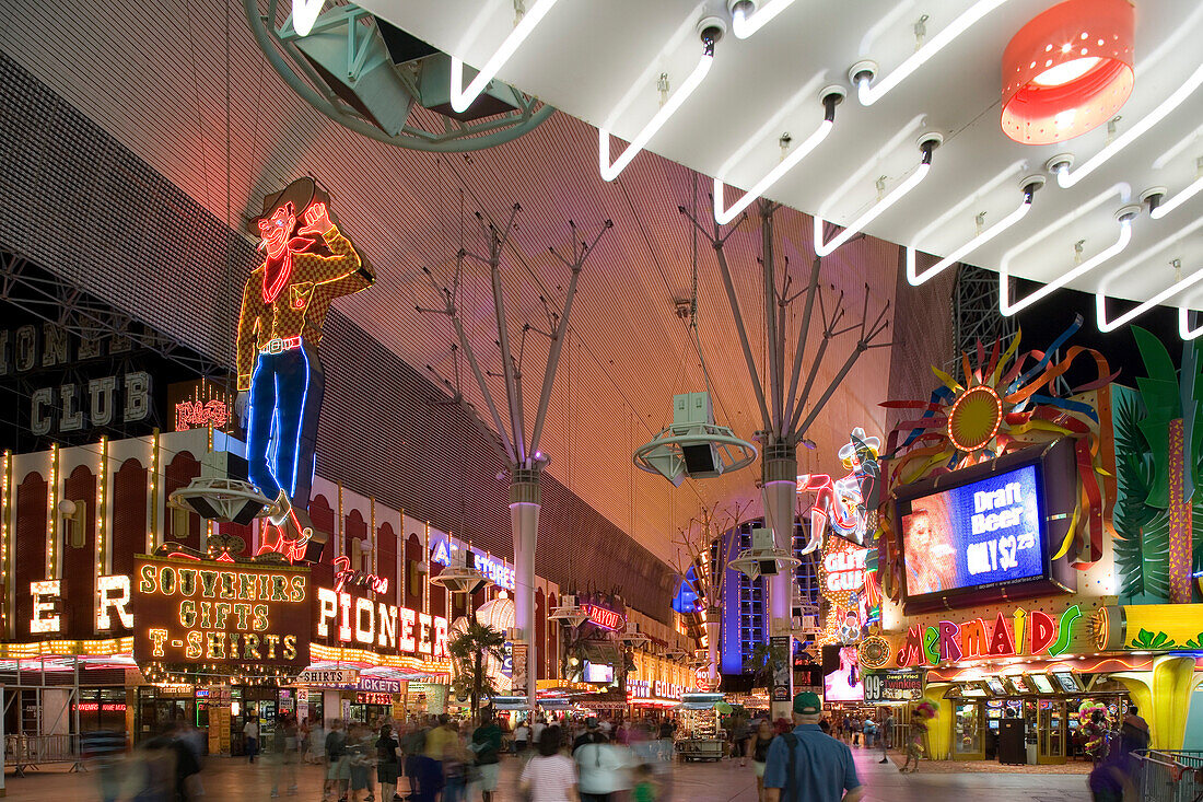 The Freemont Street Experience in Downtown Las Vegas, Las Vegas, Nevada, Vereinigte Staaten von Amerika
