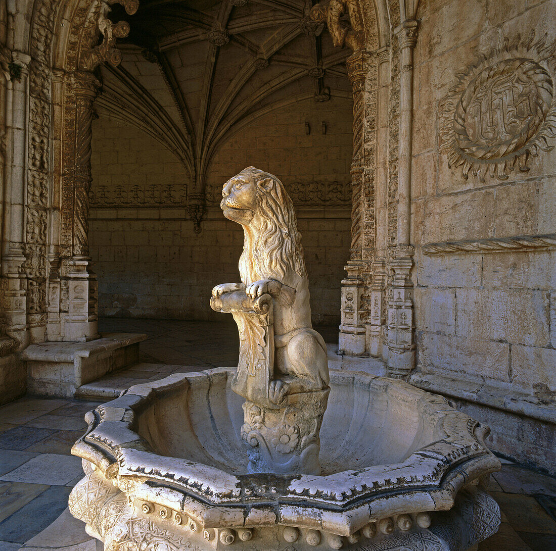 Fountain of the Lion in the cloister of the Monastery of the Hieronymites. Belem, Lisbon. Portugal