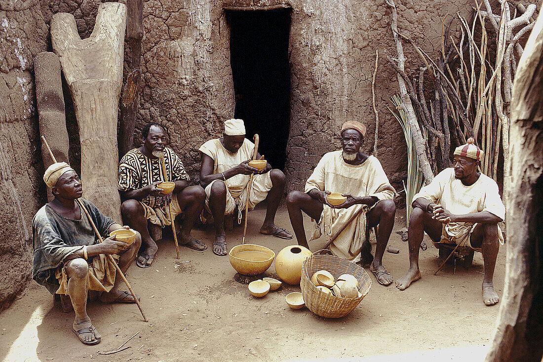 Funeral ceremony for the Hogon of Sanga, supreme religious and political leader of Dogon Country. Mali